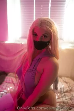 aureliabakerx profile photo
