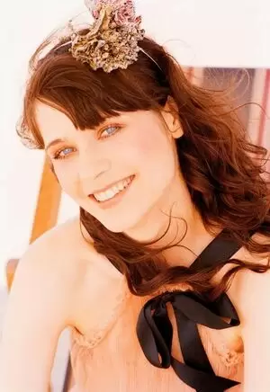 Zooey Deschanel profile photo