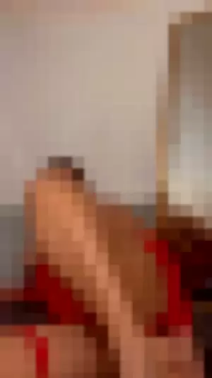 realzoieburgher - profile photo