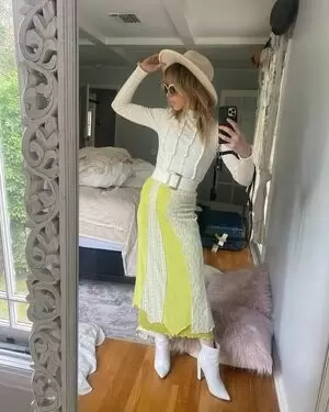 Lindsey Stirling profile photo