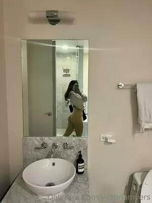 victoriamyers profile photo