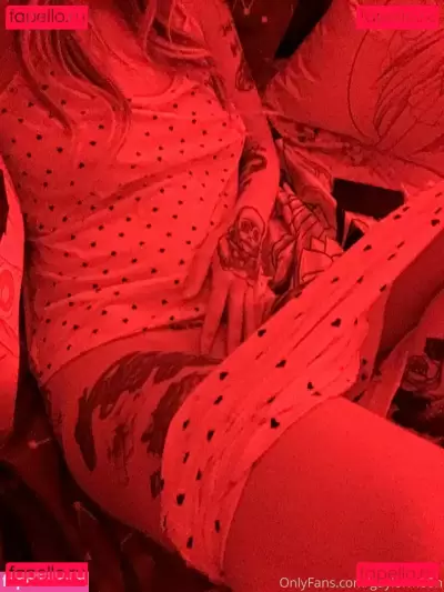 c0meonaileen Nude Onlyfans Photo Gallery photo 187