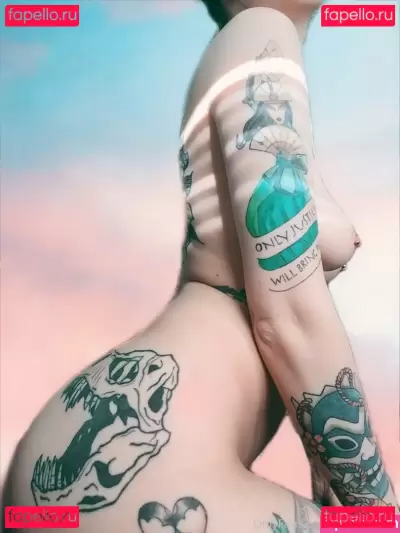 c0meonaileen Nude Onlyfans Photo Gallery photo 53