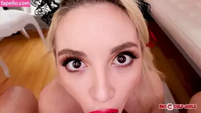 Lola Fae / LolaFaeXXX / dominalolafae / lolafae Nude Onlyfans Photo Gallery photo 392