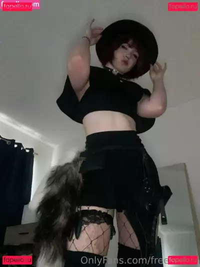 freebunnii Nude Onlyfans Photo Gallery photo 19