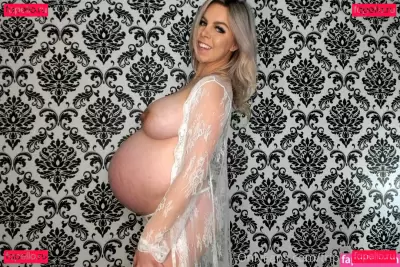 tripledbabe21 Nude Onlyfans Photo Gallery photo 42