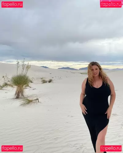 Lo Sangstaaa Nude Onlyfans Photo Gallery photo 41