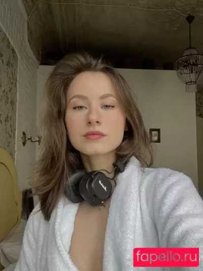 Toma Efremova Nude Onlyfans Photo Gallery photo 630