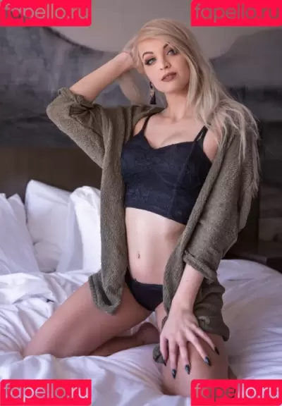Danielle DeNicola Nude Onlyfans Photo Gallery photo 445