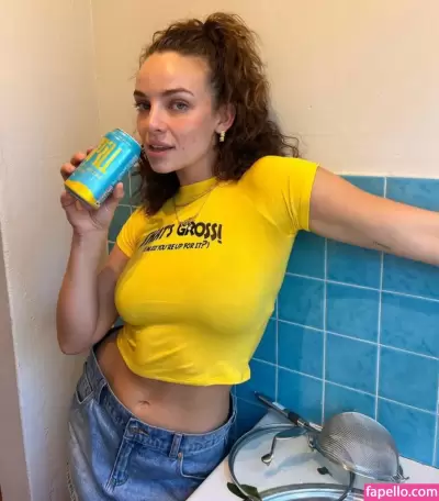 Abbie Chatfield Nude Onlyfans Photo Gallery photo 972