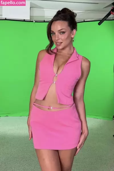 Abbie Chatfield Nude Onlyfans Photo Gallery photo 122