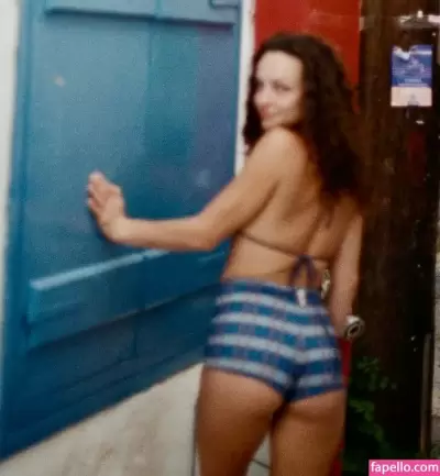 Abbie Chatfield Nude Onlyfans Photo Gallery photo 31