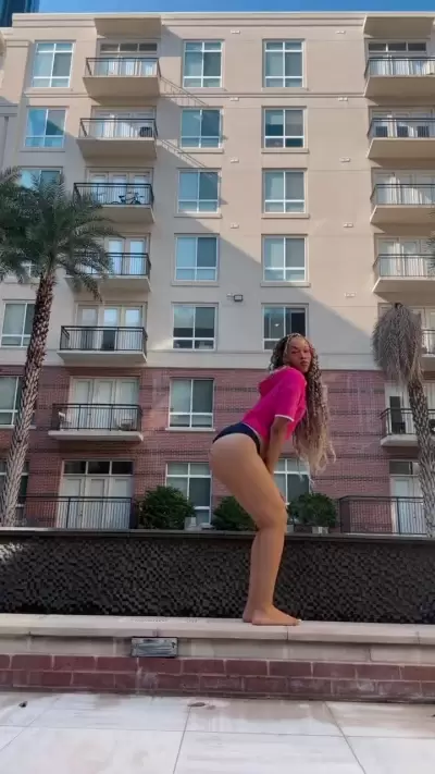 Brie Adeline Video video thumbnail