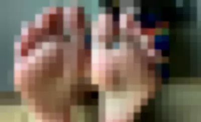 babebarefootfree Video video thumbnail