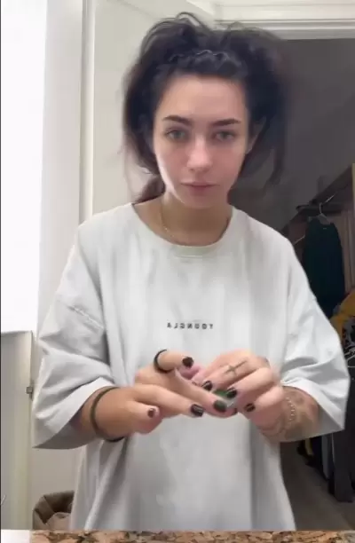 Carly.jb Video